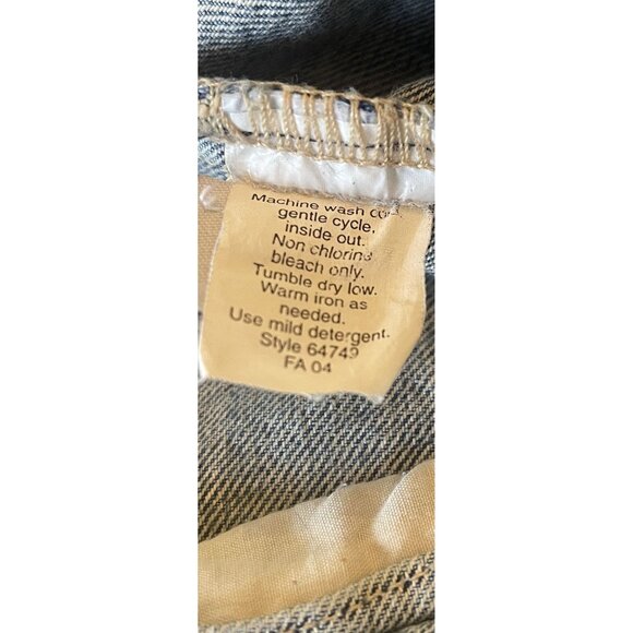 J.Crew Women's Classic Fit‎ Denim Jacket  Sz Med  Casual  Durable  Timeless - Picture 8 of 10